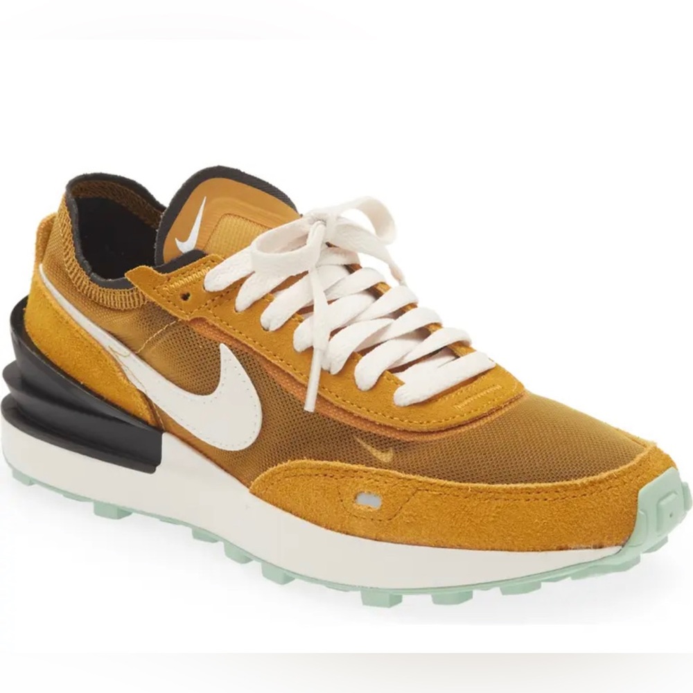 Nike Waffle One Sneaker
